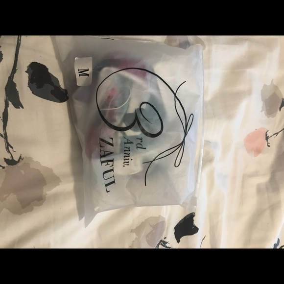 Zaful bikini new with tags - Picture 2 of 2